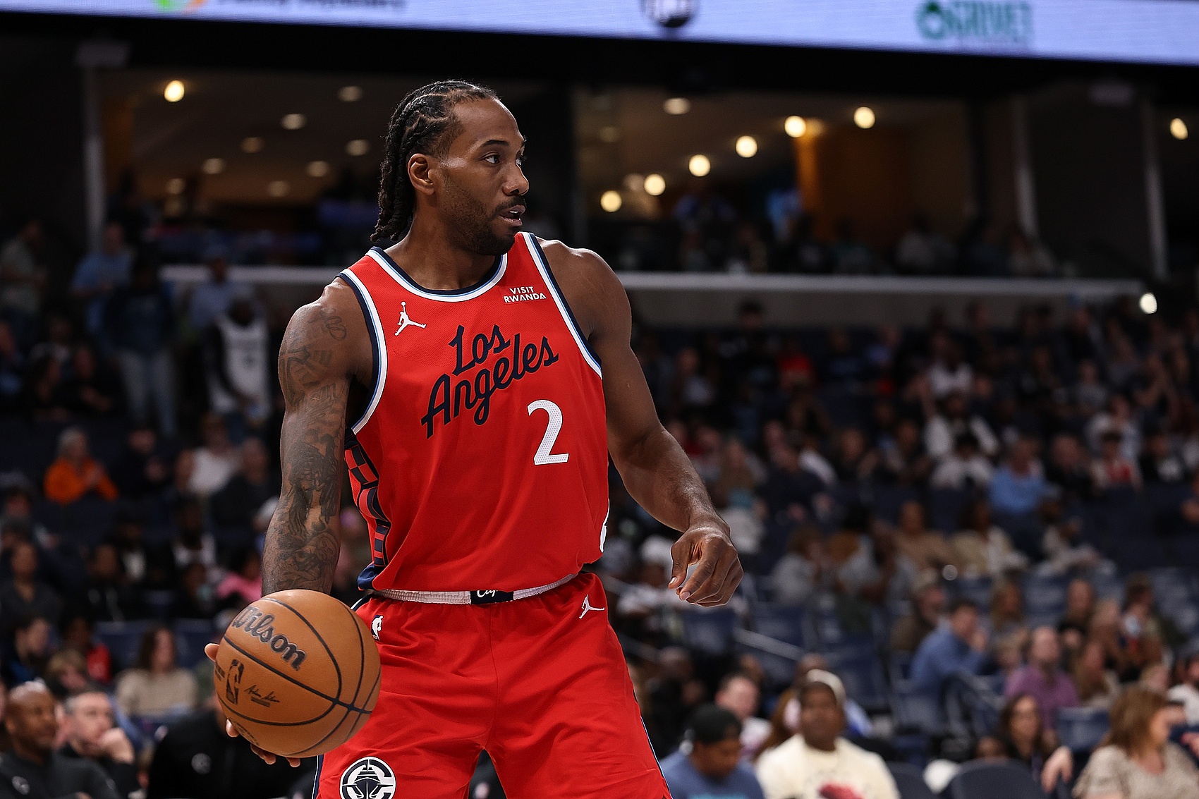 PG电子官方网站-延续20+仅差3分！伦纳德半场11中7拿下17分4板 首节独得13分